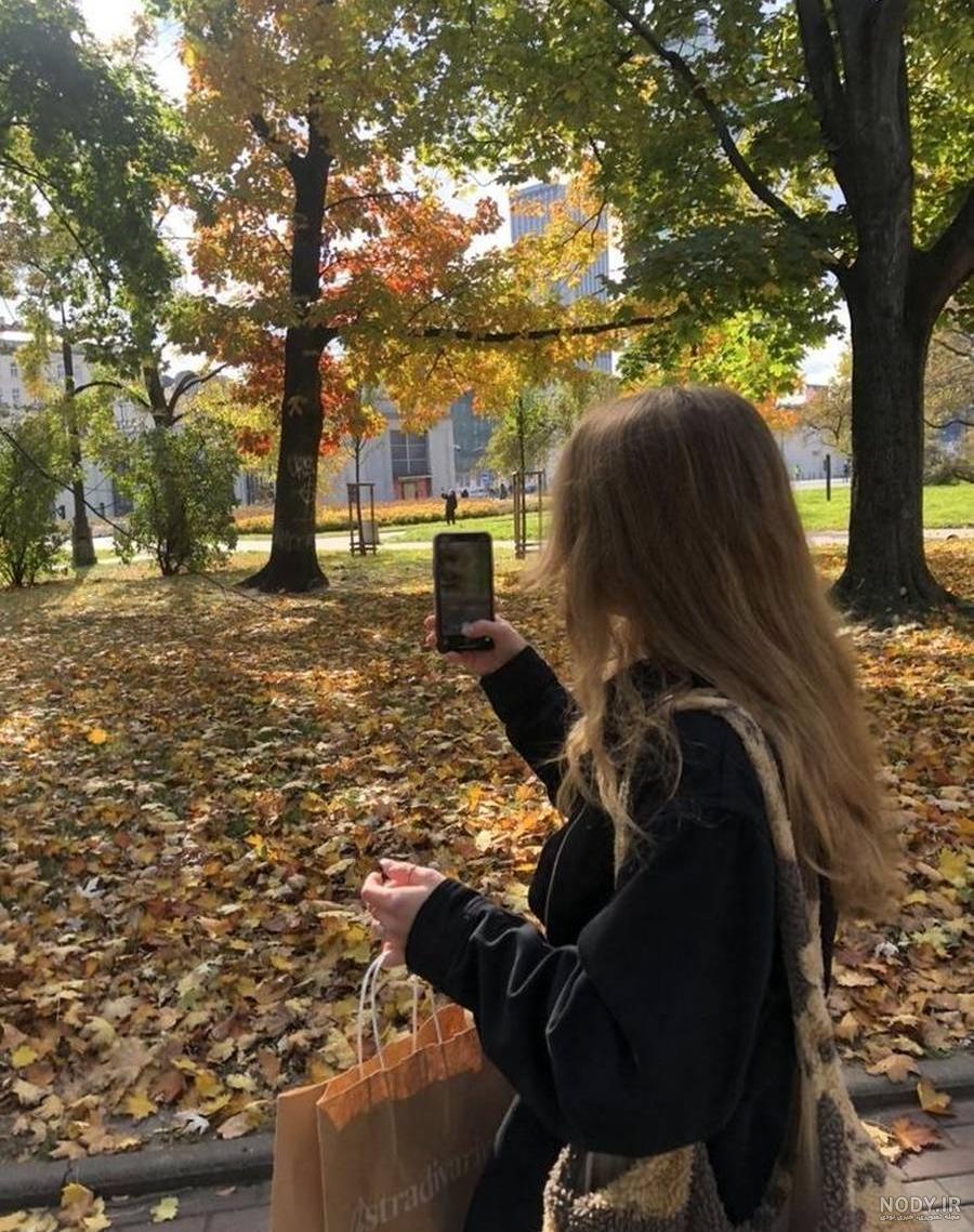 عکس دختر در جنگل فانتزی