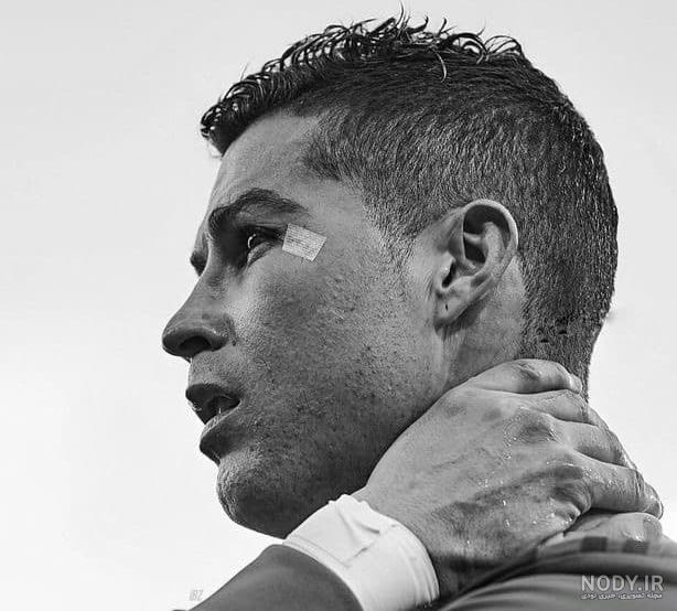 عکس رونالدو با لباس سفید النصر