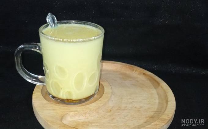 شیرطلایی: اگر شب‌ها قبل از خواب شیر زردچوبه بخورید، چه اتفاقی برای بدنتان  می‌افتد؟ - روزیاتو