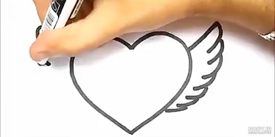 نقاشی دست با قلب