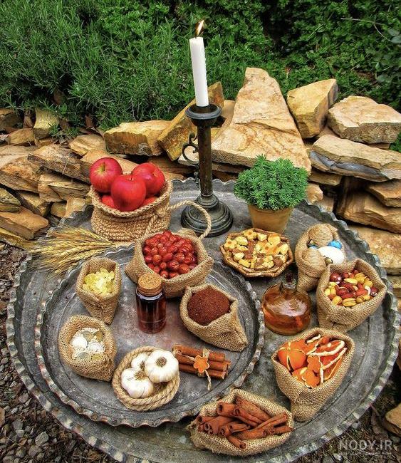 زیباترین مدل های سفره هفت سین با تزیینات مدرن و سنتی / 15 ایده جدید برای  عید!