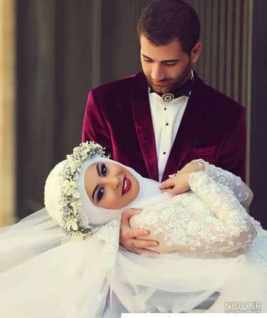 عکاسی در فضای باز با ژست ها و حالت های خاص مخصوص عروس و داماد