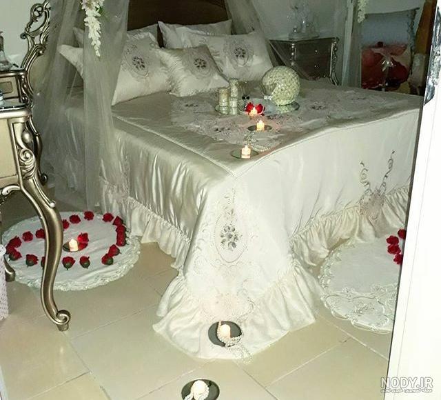 عکس عروس داماد در اتاق خواب