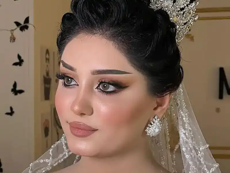 مدل آرایش عروس صورت گرد + عروس های صورت گرد باید به این سبک آرایش بشن - مُچُم مدل آرایش عروس صورت گرد + عروس های صورت گرد باید به این سبک آرایش بشن - مُچُم