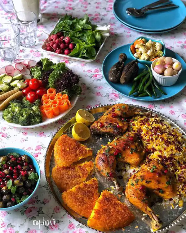 تصویر سفره سنتی با آبگوشت لذیذ - گالری تصاویر نقش تصویر سفره سنتی با آبگوشت لذیذ - گالری تصاویر نقش