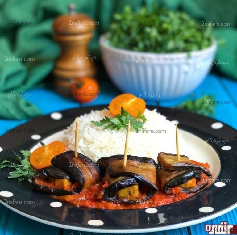 خرید و قیمت زرشک پلو با مرغ ران یا سینه با آب مرغ ( یک پرس ) از غرفه غذاخونگی حوری خرید و قیمت زرشک پلو با مرغ ران یا سینه با آب مرغ ( یک پرس ) از غرفه غذاخونگی حوری