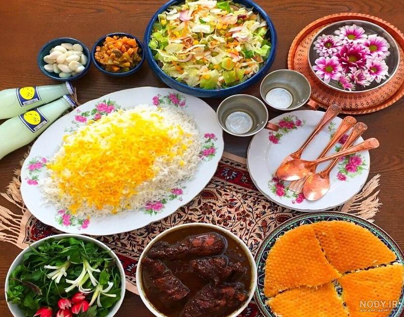 عکاسی غذا با موبایل - آموزش نکات حرفه ای - استودیو مانی عکاسی غذا با موبایل - آموزش نکات حرفه ای - استودیو مانی