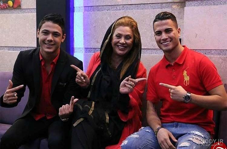 عکس| دختر خاص ایرانی به رونالدو و آرزویش رسید/ اهدای تابلوی نقاشی چهره CR7  به فوق‌ستاره پرتغالی