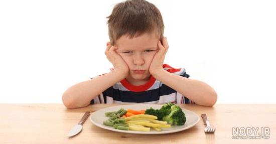 عکس غذا خوردن بچه ها عکس غذا خوردن بچه ها