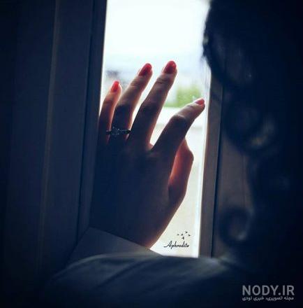 مجموعه عکس دختر غمگین و تنها؛ ۲۱ عکس جدید و با کیفیت - ستاره