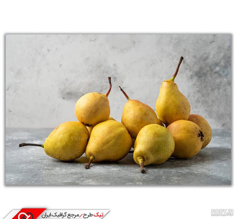 گلابی کارتونی خنده دار کارمند دفتر است 1271623