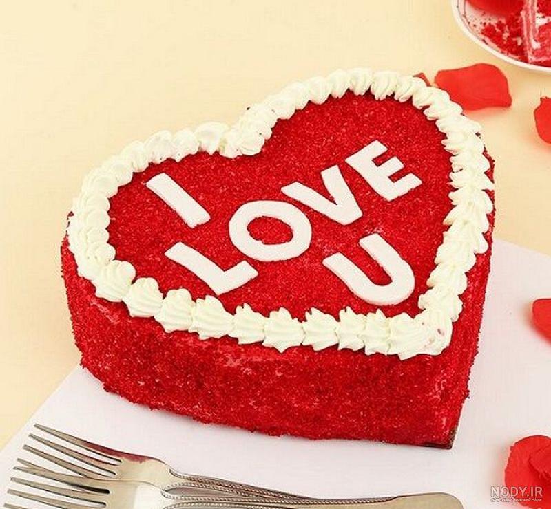خرید و قیمت کیک تولد مدل تاج یک و نیم کیلویی از غرفه کیک و شیرینی نفیس