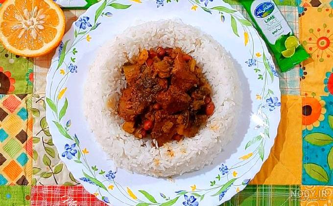 طرز تهیه خورشت کرفس با سبزی خشک و گوشت ساده و سریع - ویرگول طرز تهیه خورشت کرفس با سبزی خشک و گوشت ساده و سریع - ویرگول