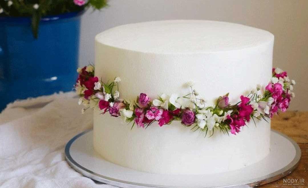 مدل عکس تولد با گل و کیک