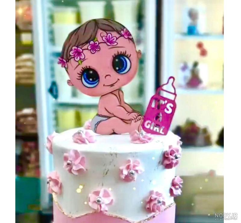 کیک نوزادی صورتی