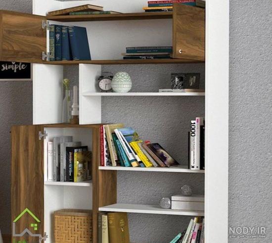 عکس کتابخانه در اتاق