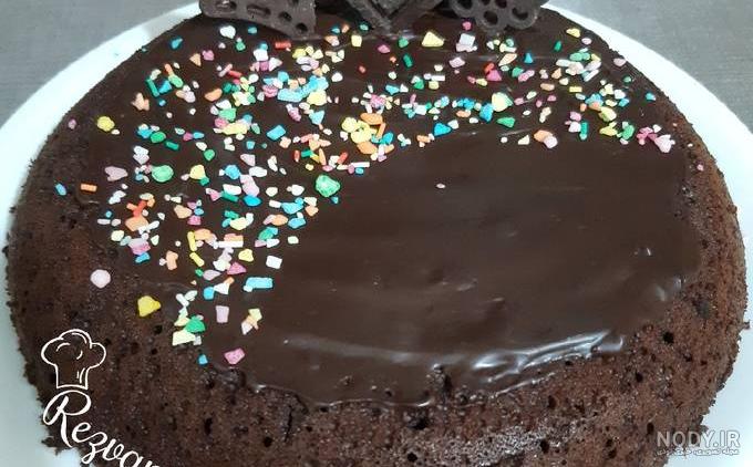 تزیین کیک شکلاتی با ۶ روش زیبا به سبک قنادی - کتاب کاله تزیین کیک شکلاتی با ۶ روش زیبا به سبک قنادی - کتاب کاله