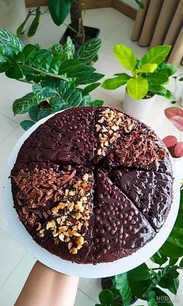 طرز تهیه کیک خیس شکلاتی کافی شاپی به همراه سس گاناش - خرید و قیمت مواد غذایی طرز تهیه کیک خیس شکلاتی کافی شاپی به همراه سس گاناش - خرید و قیمت مواد غذایی