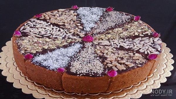 عکس تزیین کیک خانگی ساده