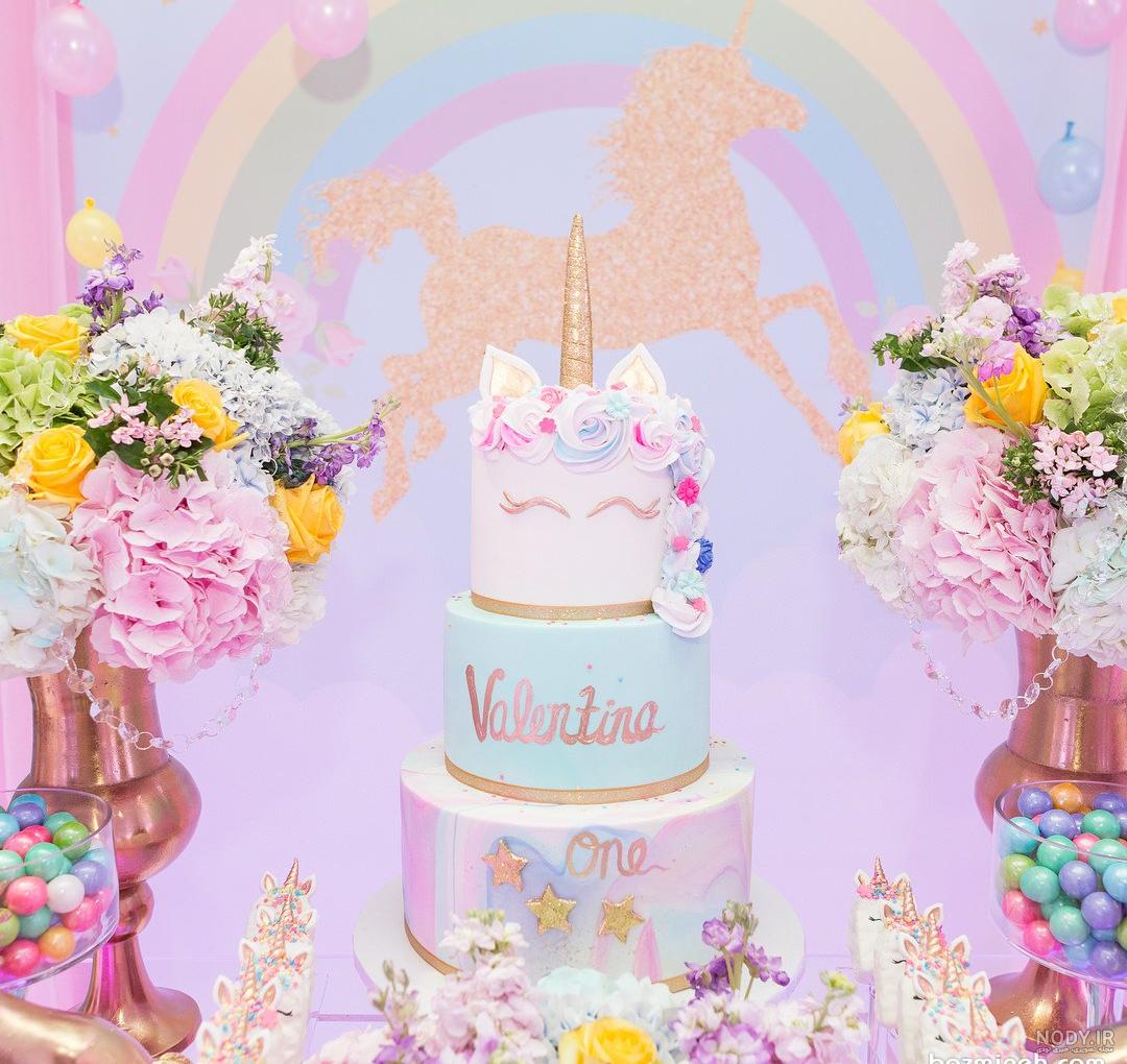 عکس کیک تولد تک شاخ دو طبقه عکس کیک تولد تک شاخ دو طبقه