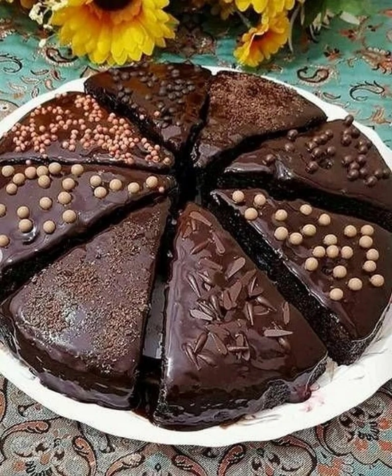 عکس کیک شکلاتی ساده - عکس نودی عکس کیک شکلاتی ساده - عکس نودی