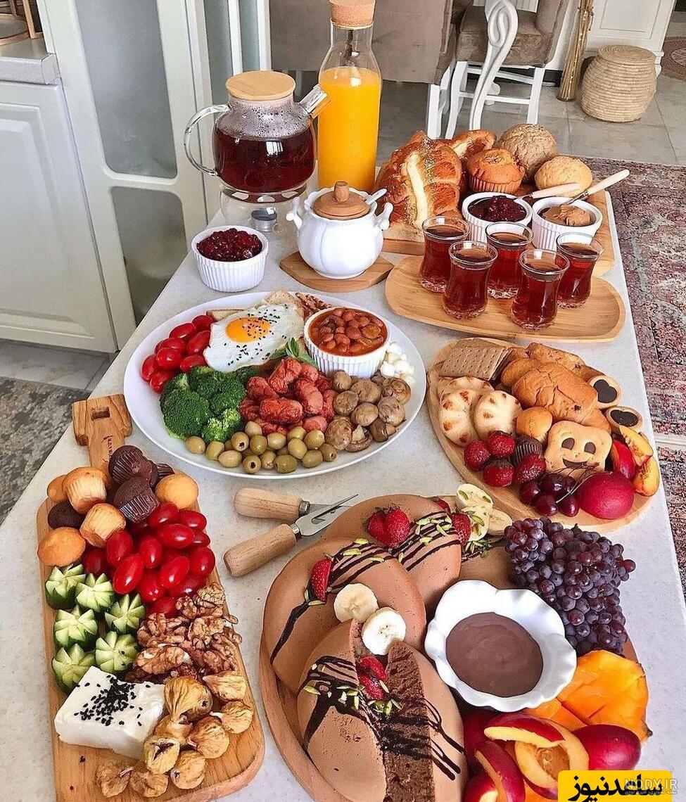 چیدمان میز صبحانه دونفره و برای مهمان - 32 ایده تزیین میز صبحانه مجلسی جدید چیدمان میز صبحانه دونفره و برای مهمان - 32 ایده تزیین میز صبحانه مجلسی جدید
