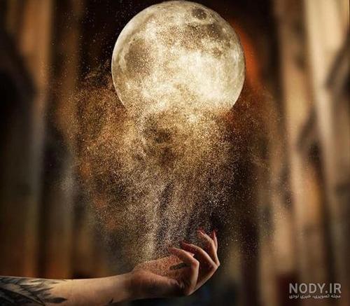 عکس زمینه ماه پوشش داده شده با ابرهای سیاه پس زمینه | والپیپر گرام
