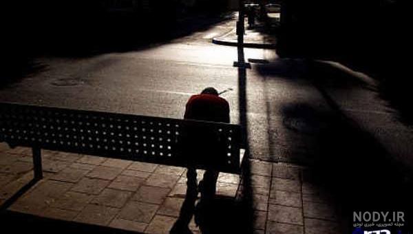  بک گراند پسر تنها در تاریکی با کیفیت بالا