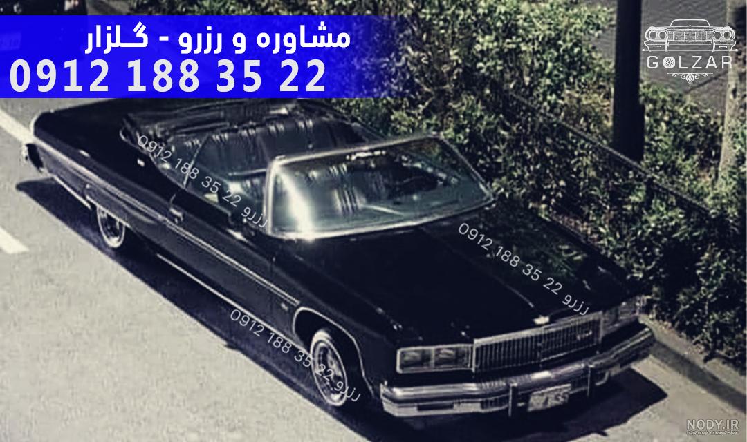 اتومبیل کلاسیک مشکی انگلیسی و دیوار آجری و نقاشی پوستر دیواری سه بعدی  1536695
