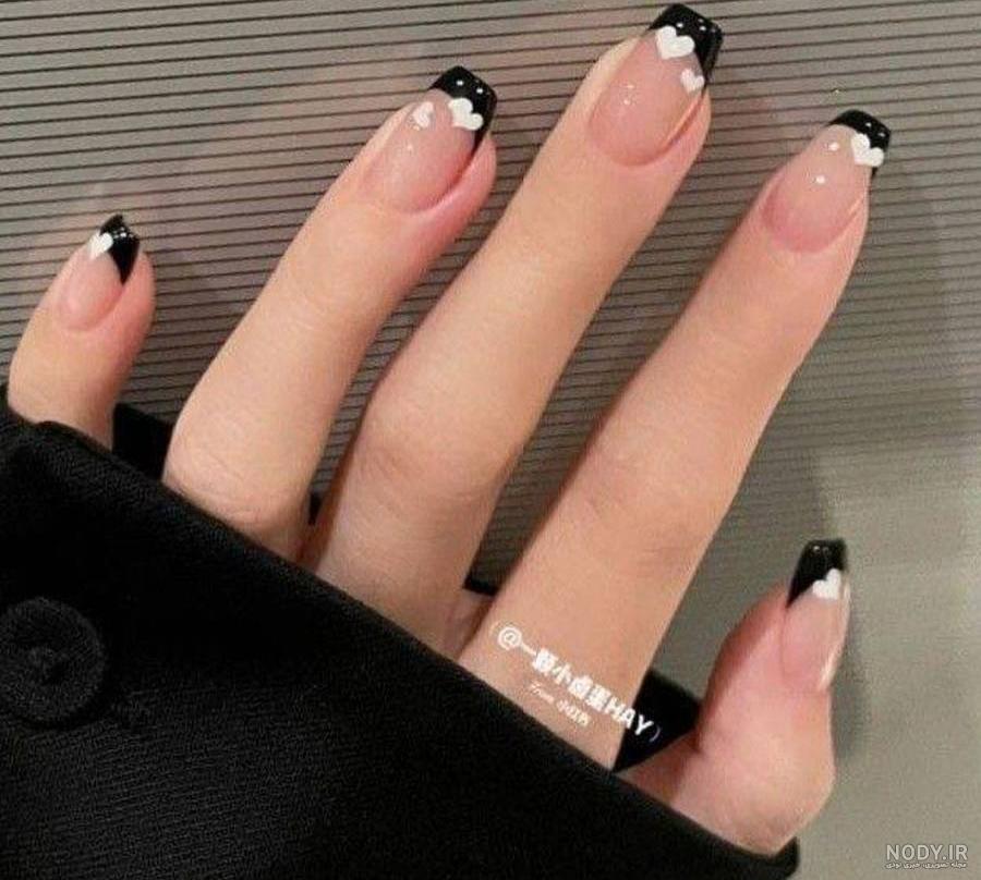 طراحی ناخن با لاک مشکی براق و مات