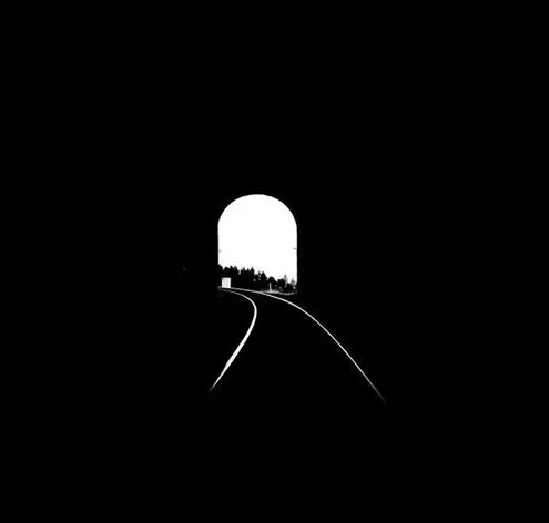 پس زمینه تیره - عکس نودی