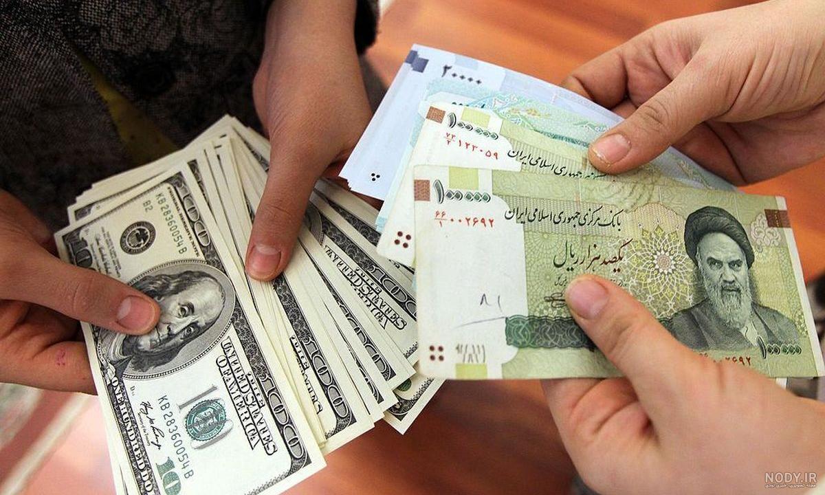 مکعب هایی از اسکناس های یورو و دلار که روی پس زمینه چیده شده اند 1006543 مکعب هایی از اسکناس های یورو و دلار که روی پس زمینه چیده شده اند 1006543