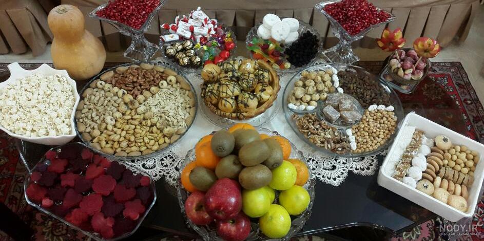 سفره شب یلدا ۱۴۰۱ ❤️+ عکس جدیدترین تزیینات شب یلدایی دونفره - ماگرتا