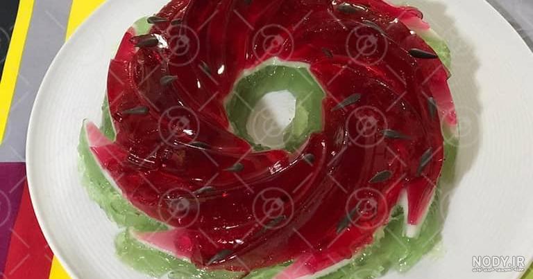 طرز تهیه ژله هندوانه ای برای شب یلدا (مرحله به مرحله تصویری)