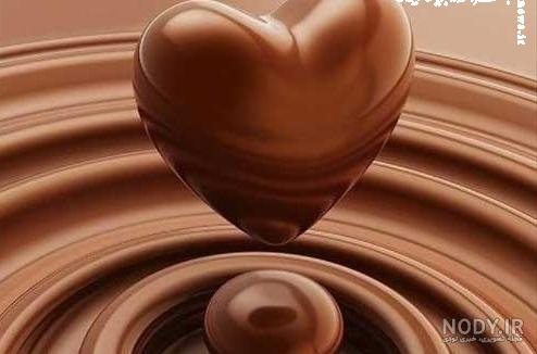 عکس با کیفیت از پس زمینه با طیق رنگی قهوه ای و کرمی
