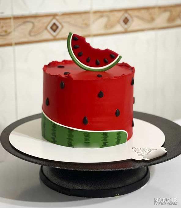 عکس کیک شب یلدا ساده