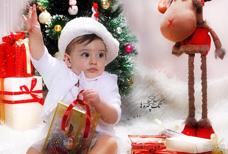 ژست عکس شب یلدا بچگانه 1402 | جدیدترین ایده عکاسی کودک شب یلدا - عکاسی شب  یلدا
