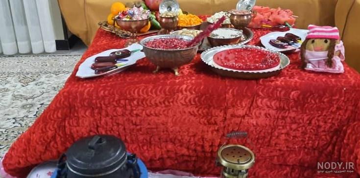 ۳۰ عکس تزیین سفره و میز شب یلدا جدید ۱۴۰۲ برای همه مدل سلیقه ۳۰ عکس تزیین سفره و میز شب یلدا جدید ۱۴۰۲ برای همه مدل سلیقه