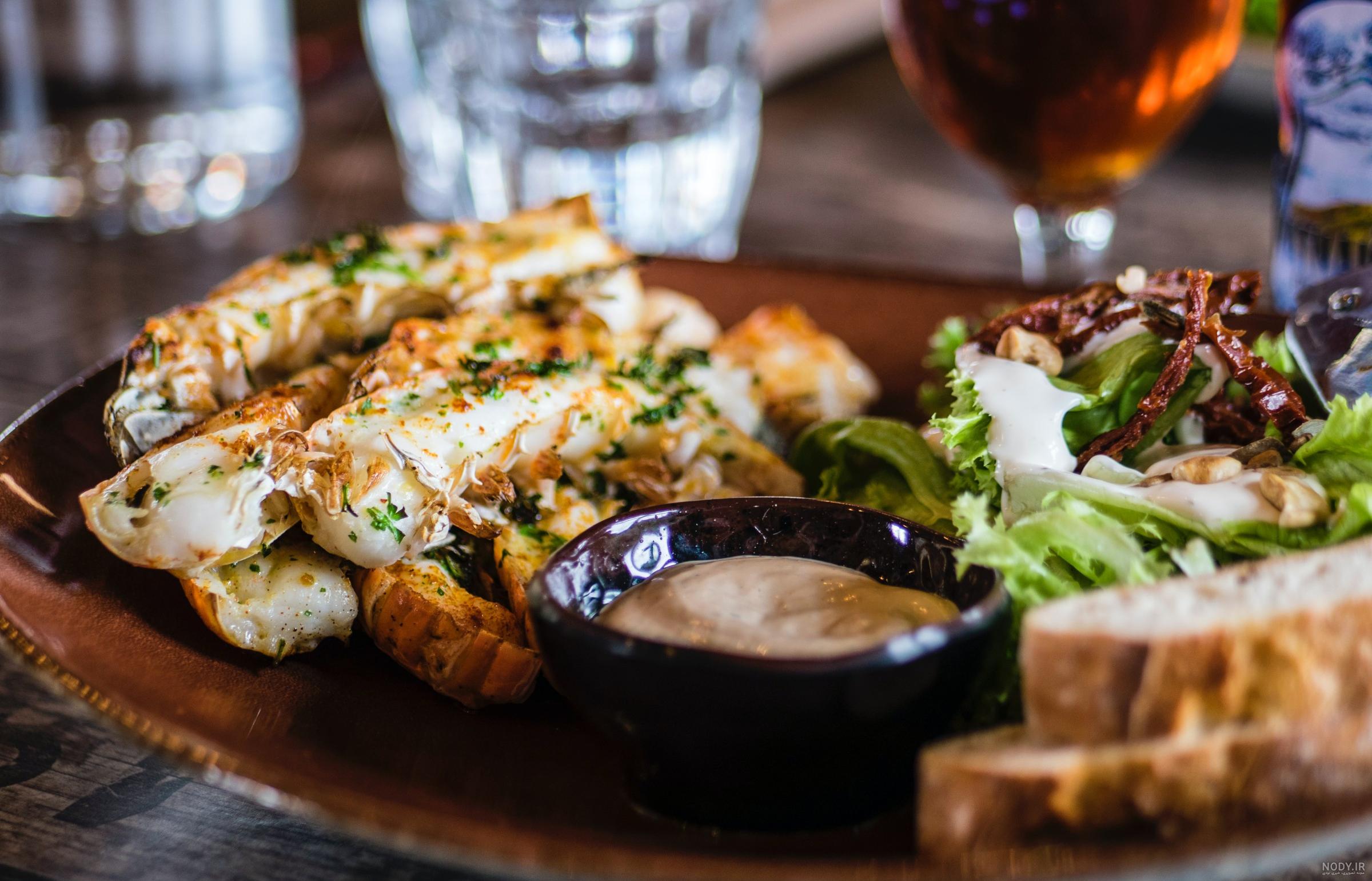 معرفی انواع غذا‌های فست فودی و ارزش غذایی آن‌ها
