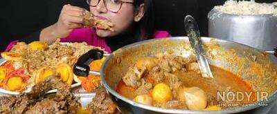 ویدئو) غذا خوردن با صدا به سبک دختر مشهور تایلندی؛ خوردن 1 کیلو چلو تخم مرغ