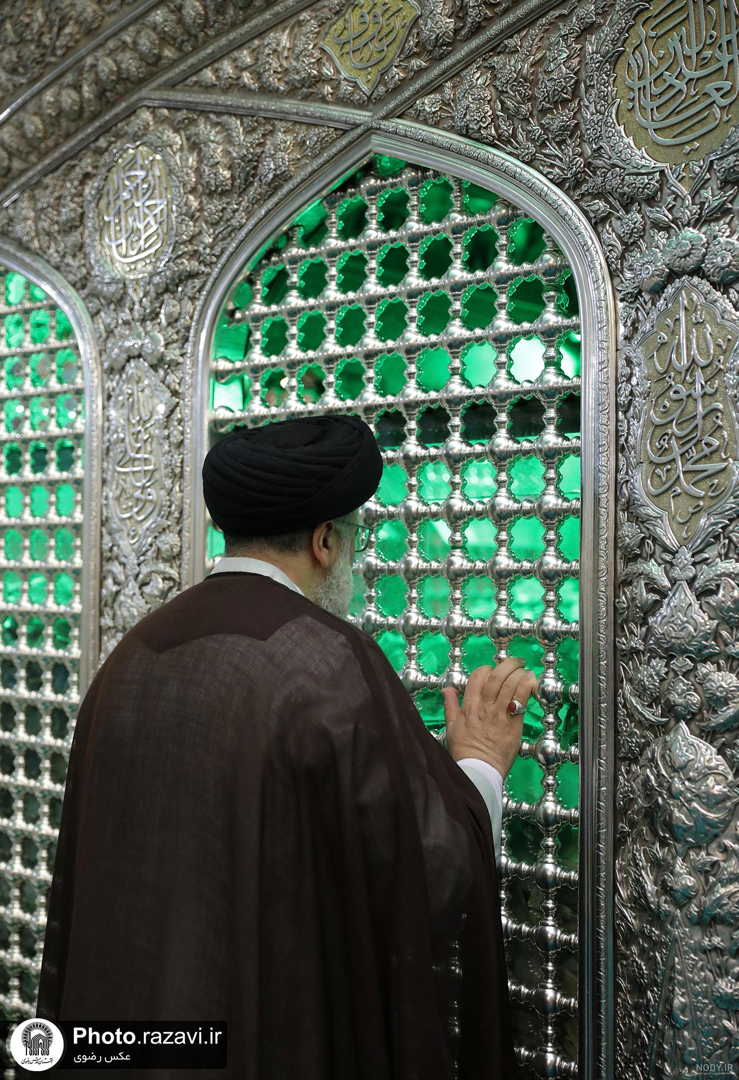 تصاویر جدید از گلباران مزار رییسی در حرم امام رضا (ع) + فیلم