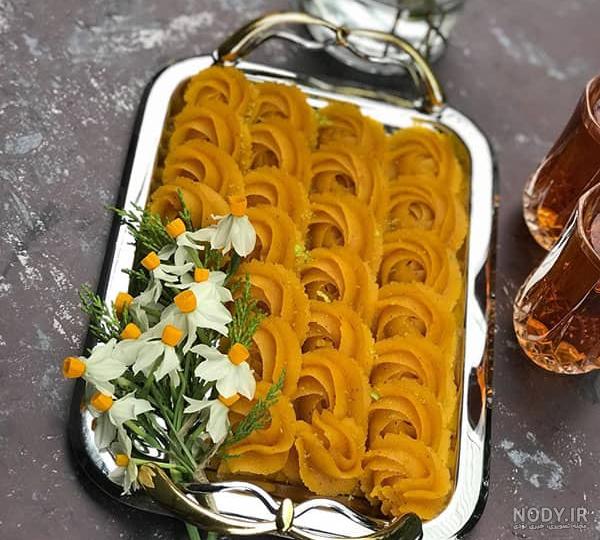 طرز تهیه رولت حلوا زعفرانی با نان طرز تهیه رولت حلوا زعفرانی با نان