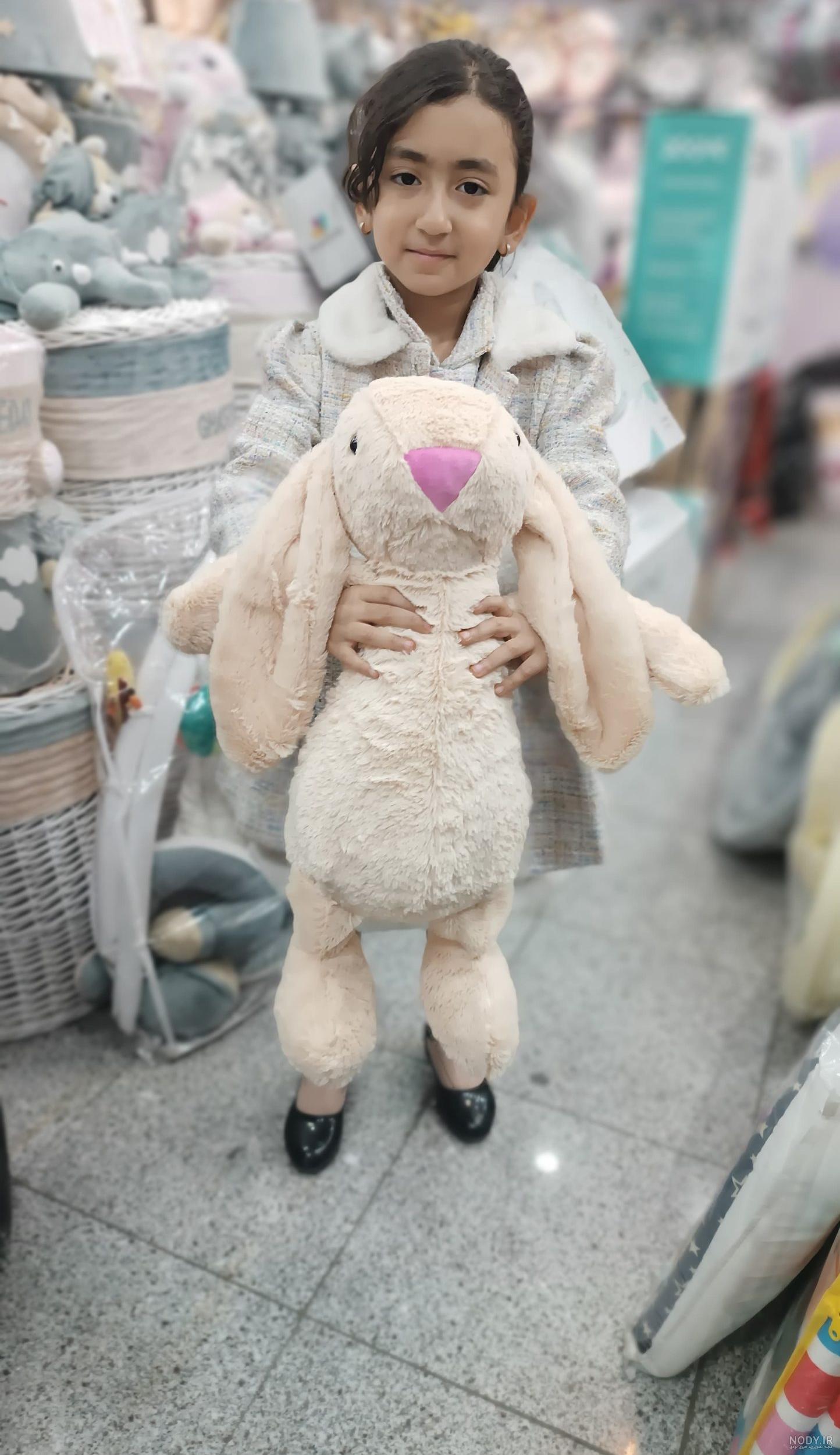 عکس خرگوش عروسکی بزرگ