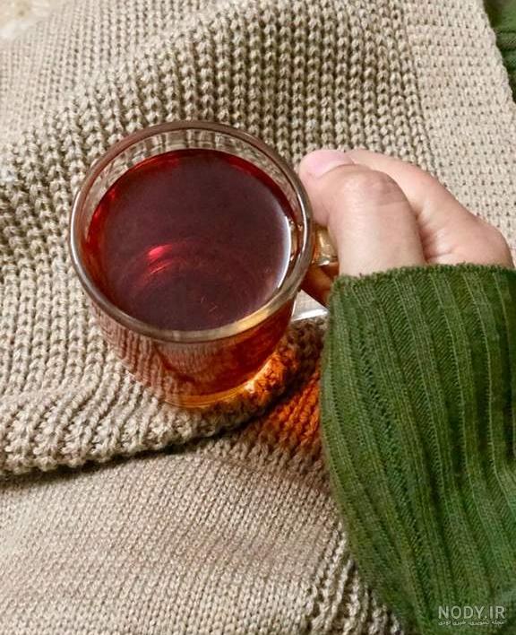 عکس فنجان چای در پاییز
