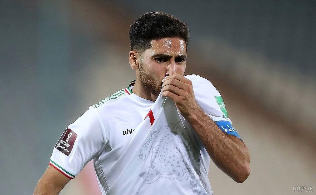 جشن تولد دلقکی طور کاپیتان تیم ملی فوتبال ! جشن تولد دلقکی طور کاپیتان تیم ملی فوتبال !