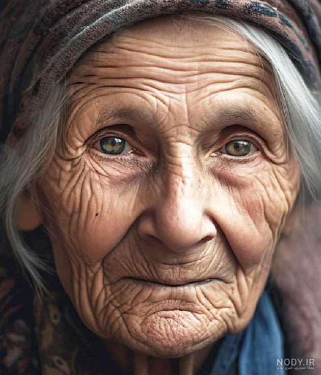 عکس پیرزن قدیمی