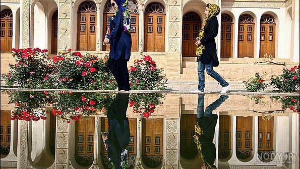 خانه طباطبایی ها کاشان | بنایی باشکوه در شهر گل و گلاب | ره بال آسمان