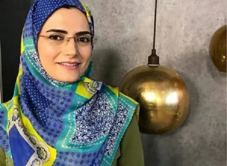تصویر دیده نشده از مهسا کرامتی بازیگر چشم رنگی خط قرمز | مهسا کرامتی با حنای تصویر دیده نشده از مهسا کرامتی بازیگر چشم رنگی خط قرمز | مهسا کرامتی با حنای
