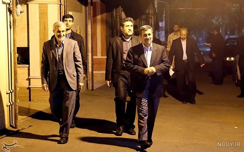 تصویری از تجمع در مقابل خانه محمود احمدی نژاد قبل از ثبت نام در انتخابات 1400 - خبرآنلاین تصویری از تجمع در مقابل خانه محمود احمدی نژاد قبل از ثبت نام در انتخابات 1400 - خبرآنلاین
