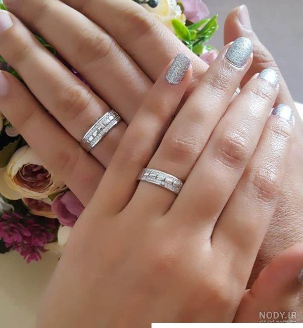 عکس دست نامزدی طبیعی